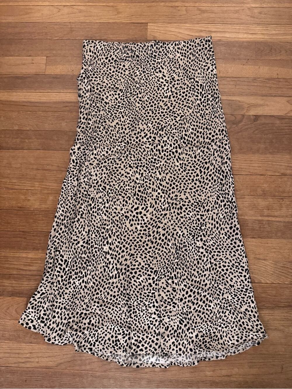H&M Women's Animal Print Midi Skirt - Size M
 b90